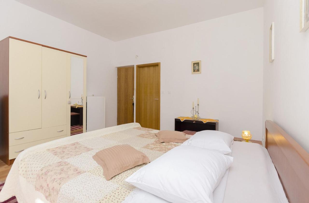 Apartment And Rooms Ema ヴォディツェ エクステリア 写真